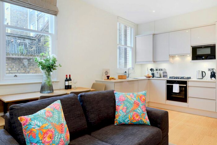 1 Bedroom Flat To Rent In Great Titchfield Street, London W1W