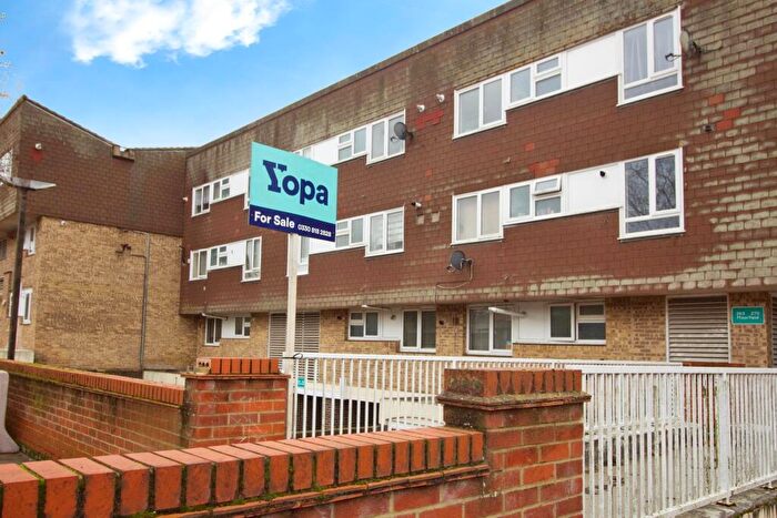 1 Bedroom Flat For Sale In Moorfield, Harlow, CM18