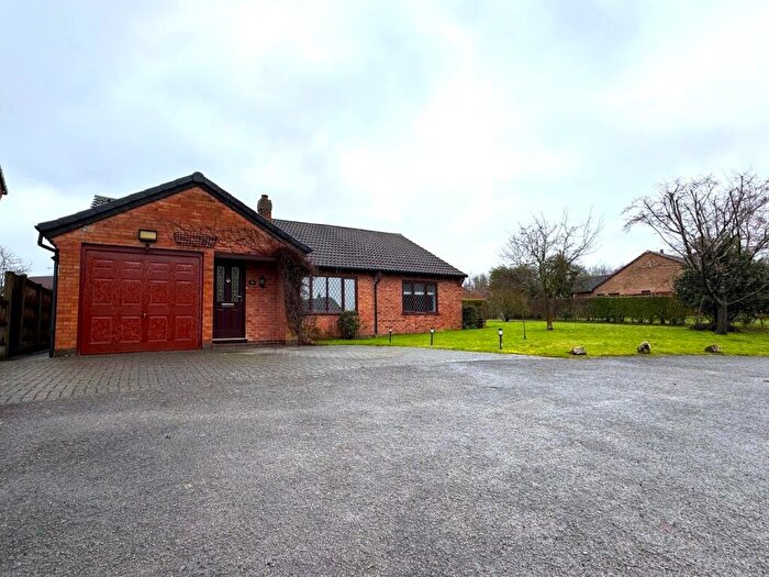 4 Bedroom Detached Bungalow For Sale In The Belfry, Stretton, Burton-on-Trent, DE13
