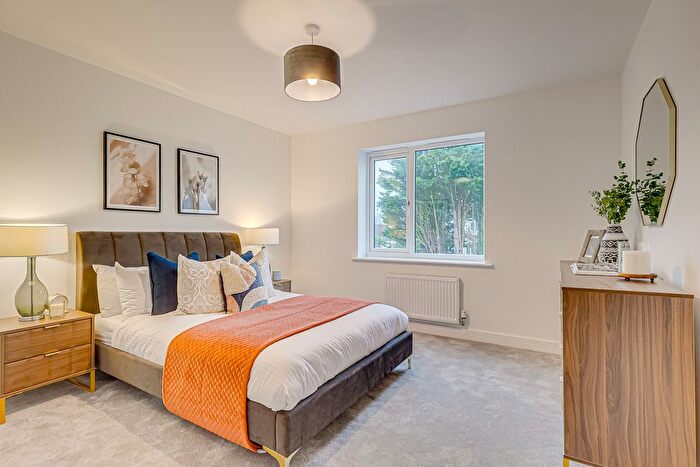 3 Bedroom Terraced House For Sale In Alexandra Road, Southend-On-Sea, SS3