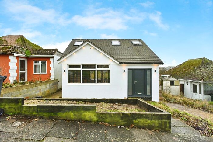 3 Bedroom Detached House For Sale In Hailsham Avenue, Brighton, East Sussex, BN2