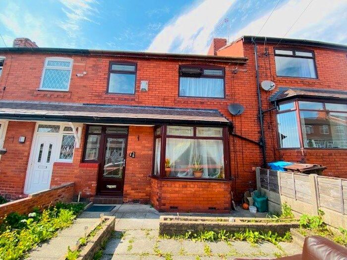 3 Bedroom Terraced House To Rent In Oriel Avenue, Oldham, OL8