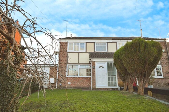 3 Bedroom Semi Detached House For Sale In Brook Street, Swadlincote, Derbyshire, DE11