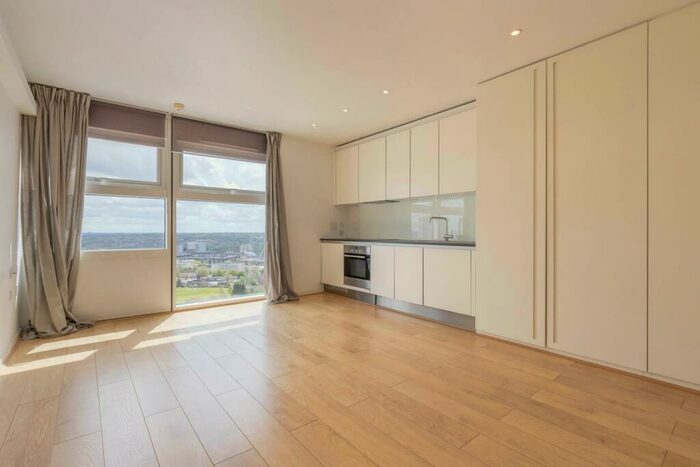 Apartment To Rent In The Cube, Wharfside Street, Birmingham, B1