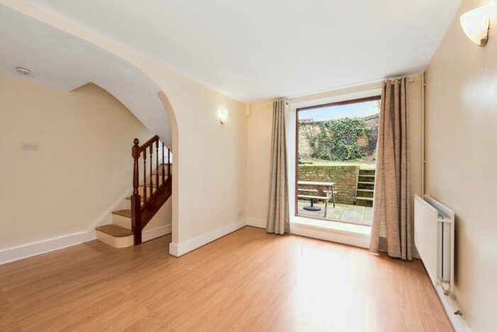 1 Bedroom Flat To Rent In Liverpool Road, London, N1