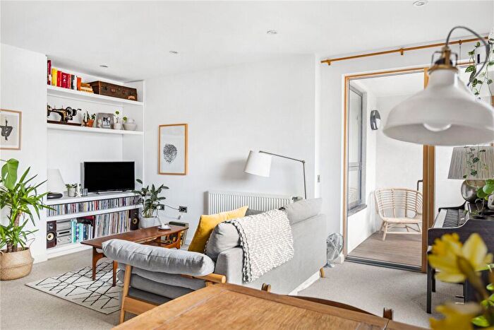 1 Bedroom Apartment To Rent In Mylne Apartments, Barretts Grove, London, N16