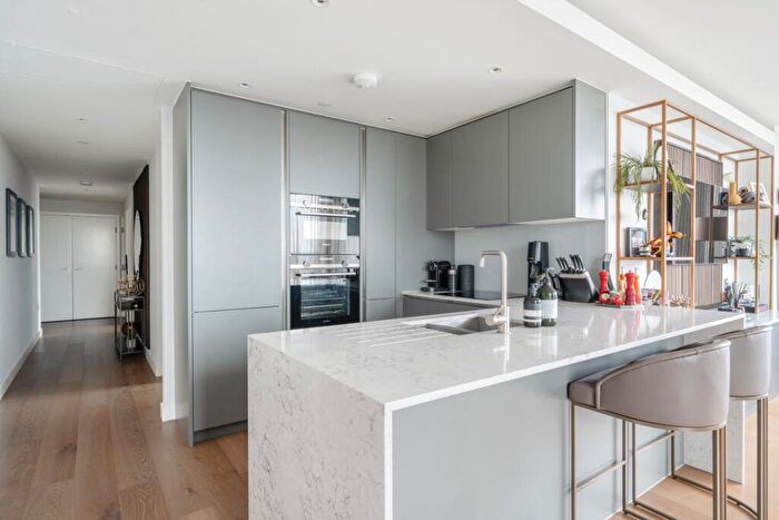 2 Bedroom Flat For Sale In Marsh Wall London, E14