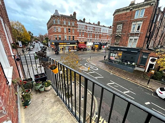 2 Bedroom Flat To Rent In Dennington Park Road, London, NW6