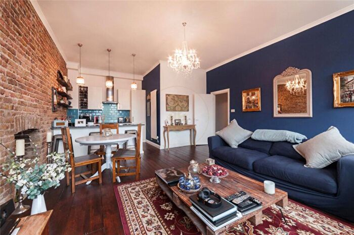 2 Bedroom Apartment To Rent In Mapesbury Road, Mapesbury, NW2