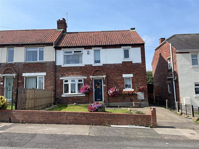 3 Bedroom Semi-Detached House For Sale In Pelaw Avenue, South Pelaw, Chester Le Street, DH2