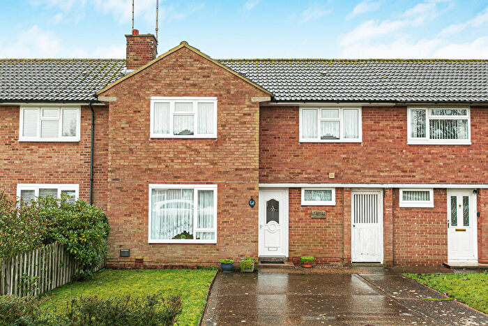 3 Bedroom Terraced House For Sale In Maple Grove, Welwyn Garden City, AL7