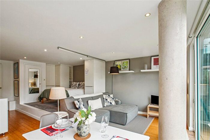 Studio For Sale In Graham Street, London, N1 - Photo 3