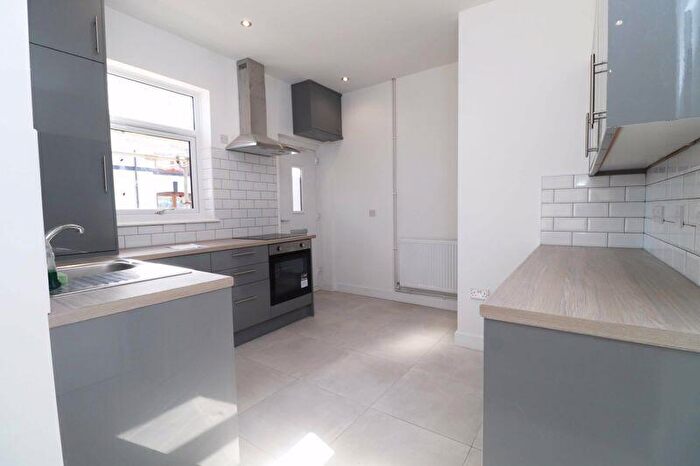 2 Bedroom End Of Terrace House To Rent In Humber Street, Cleethorpes, DN35