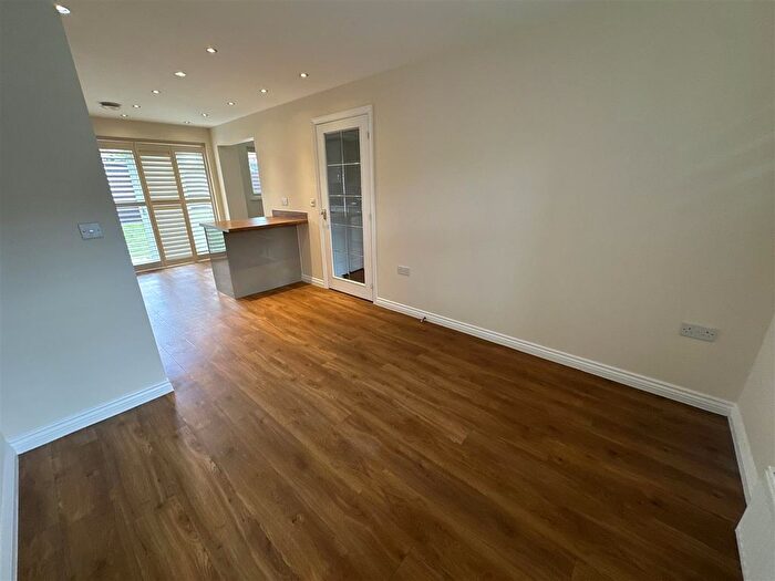 4 Bedroom Property To Rent In First Oak Drive, Clipstone, NG21