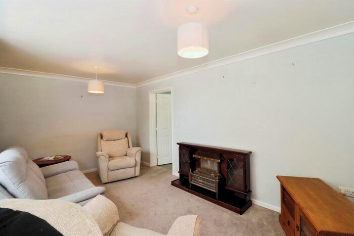 2 Bedroom Semi-Detached Bungalow For Sale In Penrith Gardens, Bristol, BS10