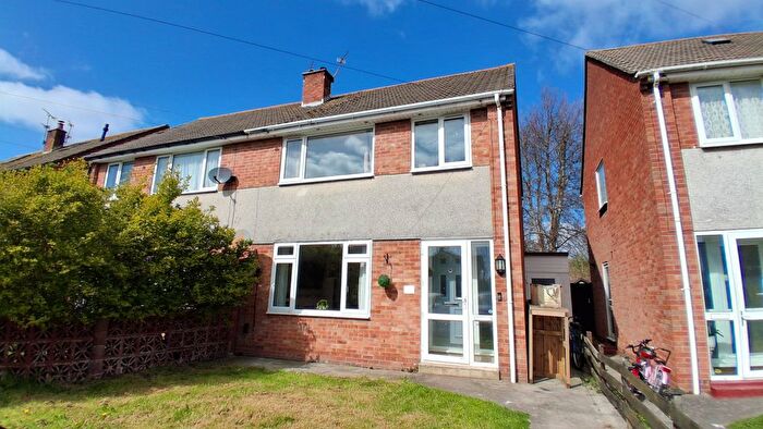 3 Bedroom Semi-Detached House For Sale In Chelswood Gardens, Milton, BS22