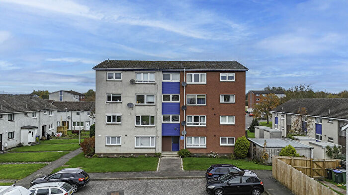 2 Bedroom Apartment For Sale In Uist Place, Perth, PH1