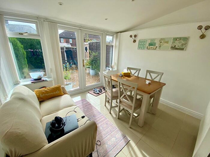 2 Bedroom Semi-Detached House To Rent In Mercer Way, CH4