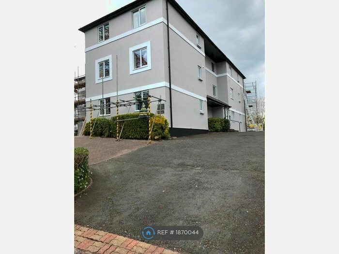 1 Bedroom Flat To Rent In Thurlow Road, Torquay, TQ1