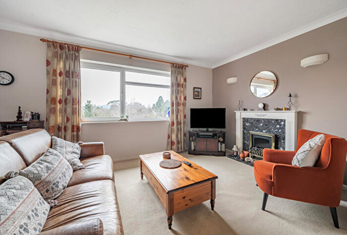 2 Bedroom Apartment For Sale In Prestbury, Cheltenham, Gloucestershire, GL52
