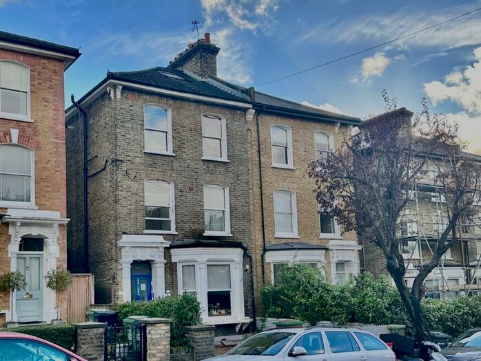 2 Bedroom Flat To Rent In Cranfield Road, Brockley, London, SE4