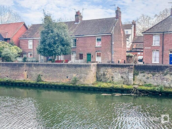 2 Bedroom Terraced House For Sale In Quayside, Norwich, Norfolk, NR3