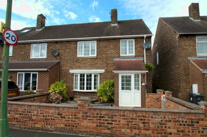 2 Bedroom Semi-Detached House To Rent In Sharp Crescent, Gilesgate, DH1