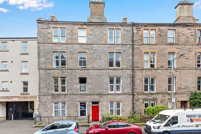 2 Bedroom Flat For Sale In / Blackwood Crescent, Newington, Edinburgh, EH9