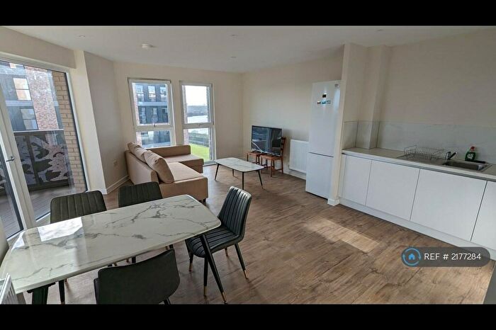 2 Bedroom Flat To Rent In Green Ferry Way, London, E17