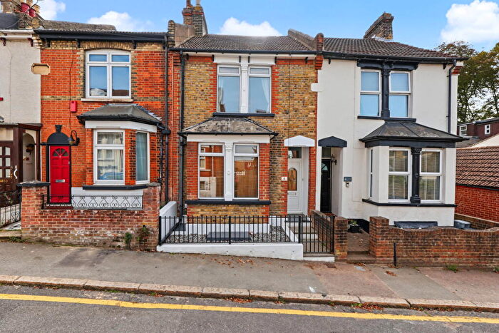 3 Bedroom Terraced House For Sale In Cecil Road, Rochester, ME1