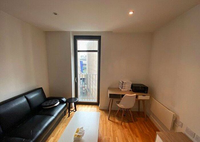 1 Bedroom Apartment To Rent In The Hub, Piccadilly Place, Manchester, M1