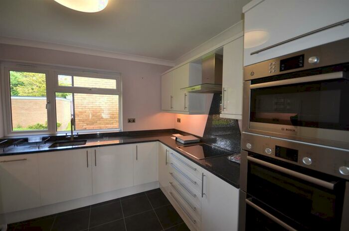 3 Bedroom Flat To Rent In Gooden Court, South Hill Avenue, Harrow On The Hill, Middx, HA1