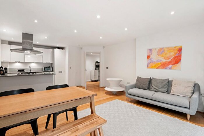 2 Bedroom Flat To Rent In Wenlock Road, Islington, N1