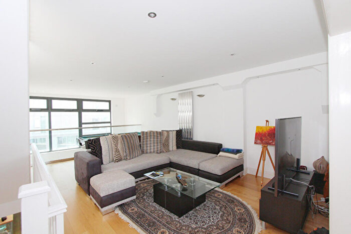3 Bedroom Apartment For Sale In Meridian Point, Creek Road, London, SE8