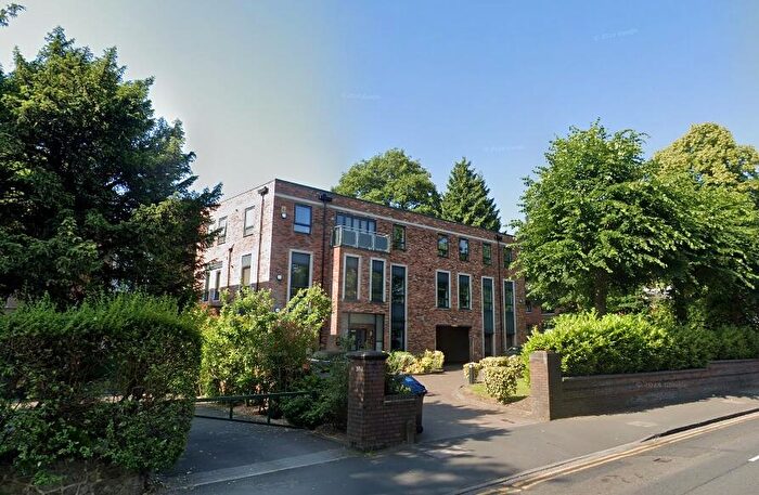 2 Bedroom Flat To Rent In Hagley Road, Birmingham, West Midlands, B16