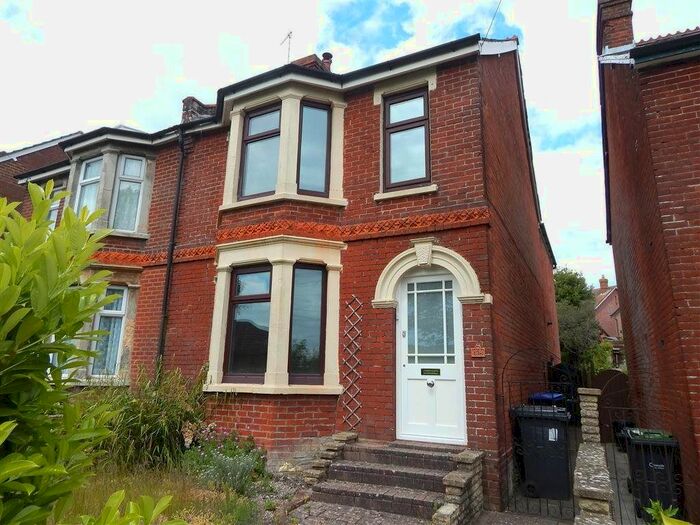 3 Bedroom Semi-Detached House To Rent In Coombe Road, Salisbury, Wiltshire, SP2