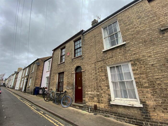 2 Bedroom Terraced House To Rent In Albert Street, Cambridge, CB4