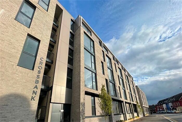 2 Bedroom Flat To Rent In Crossbank House, Lower Broughton Road, M7