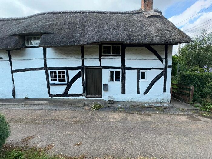 2 Bedroom Property For Sale In Green Lane, Church Lawford, Rugby, CV23