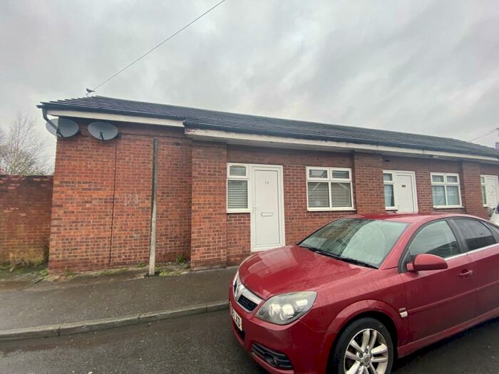 1 Bedroom Flat To Rent In Woodford Lane, Winsford, CW7