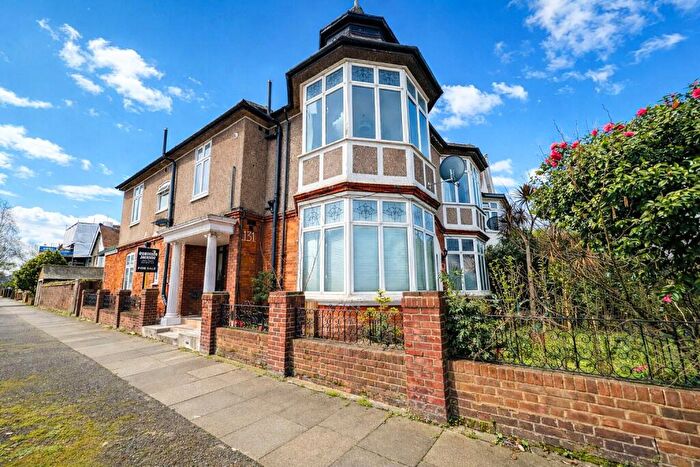 1 Bedroom Flat For Sale In Bromley Road, Catford, London, SE6