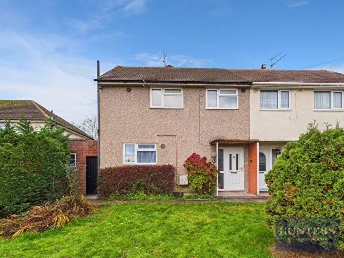 3 Bedroom Semi Detached House For Sale In Ashlands Road, Cheltenham, GL51