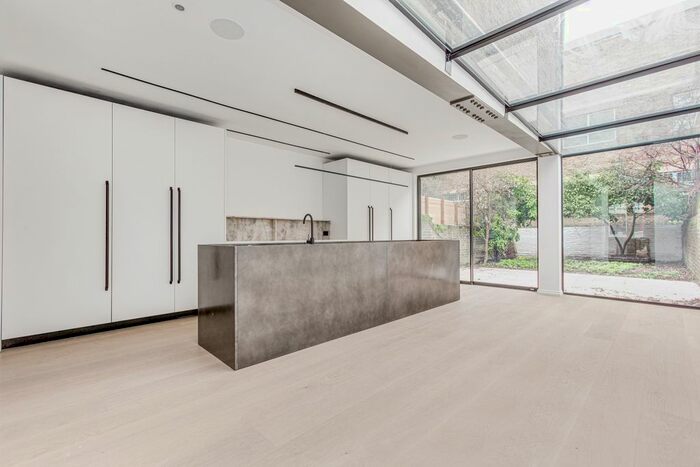 4 Bedroom Terraced House To Rent In Parsons Green Lane, Parsons Green, SW6