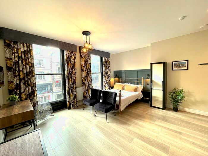 1 Bedroom Flat To Rent In Bridge Street Row East, Chester, CH1