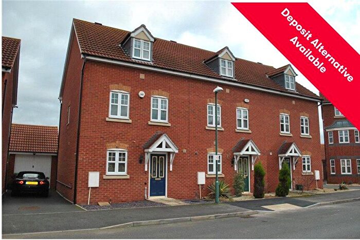 3 Bedroom Semi-Detached House To Rent In Davey Road, Tewkesbury, Gloucestershire, GL20