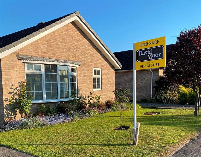 3 Bedroom Property For Sale In Petercroft Lane, Dunnington, York, YO19