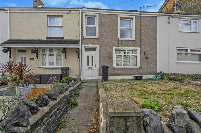 3 Bedroom Property To Rent In Penydre, Neath, SA11