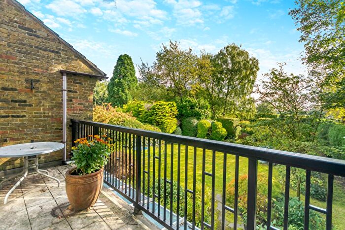5 Bedroom Detached House For Sale In Chenies Avenue, Amersham, HP6
