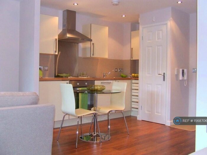 Studio To Rent In Staveley Road, Sheffield, S8