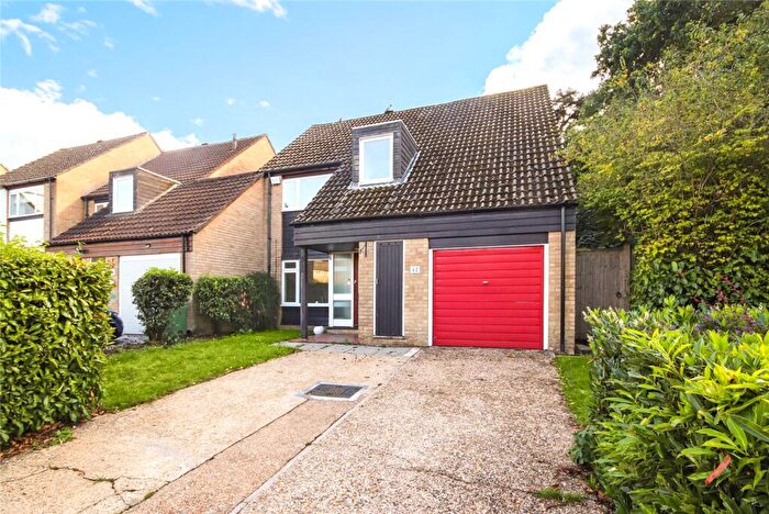 4 Bedroom Link Detached House For Sale In Frobisher, Bracknell, Berkshire, RG12